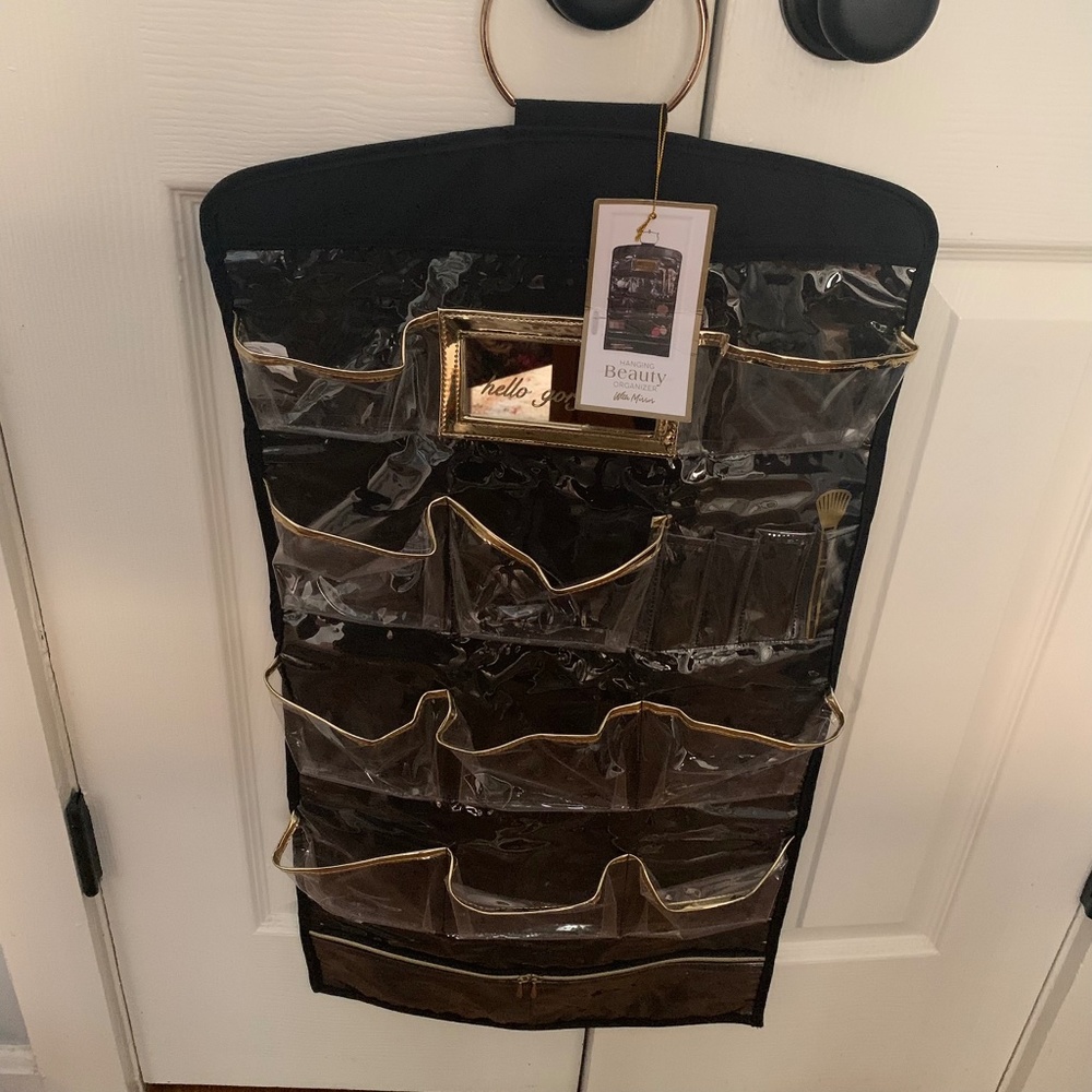 HANGING BEAUTY ORGANIZER WITH MIRROR